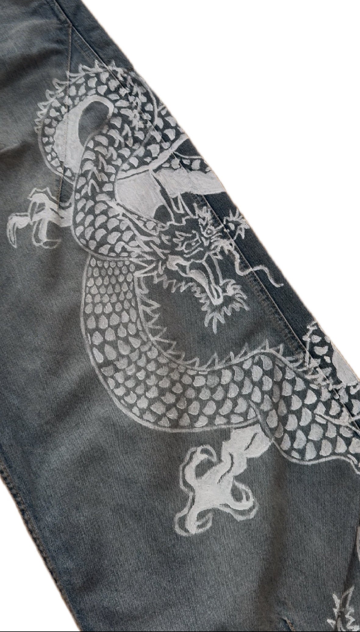 “Japanese Dragon” jeans